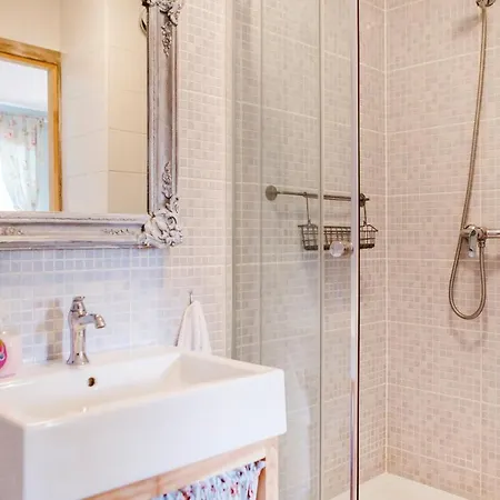 Przystanek Bed & Breakfast Lasowka